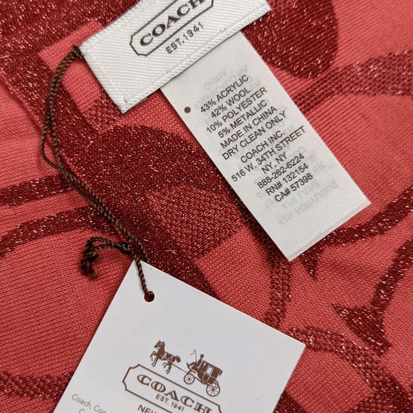 Coach Signature C Tonal Dream Knit Scarf - Picture 4 of 12
